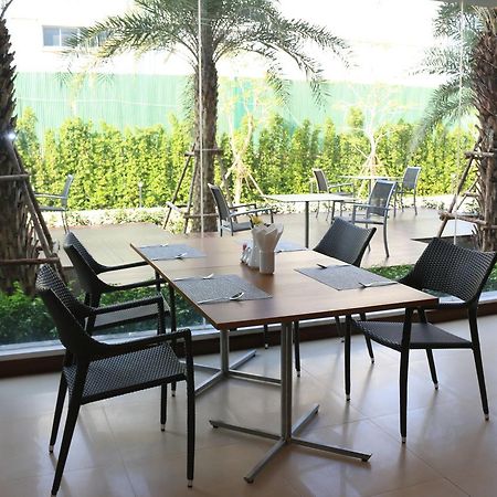 Park Srinakarin Hotel, Bangkok Exterior photo